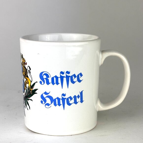 Oktoberfest Mug Staffordshire "Kaffee Haferl" with Bavarian Crest, Wooden Lid - Picture 5 of 10